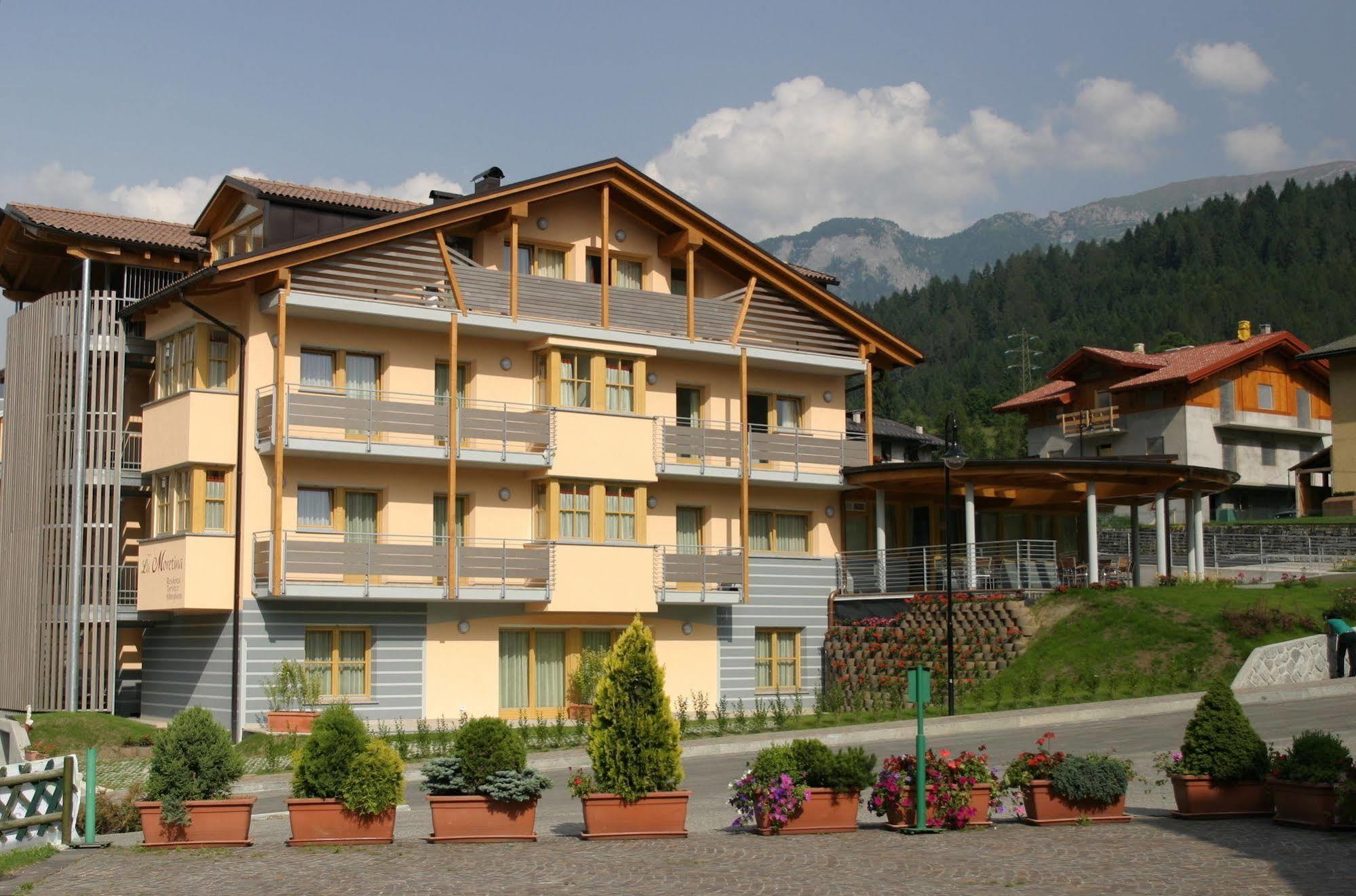 Residence La Moretina Commezzadura Exterior photo
